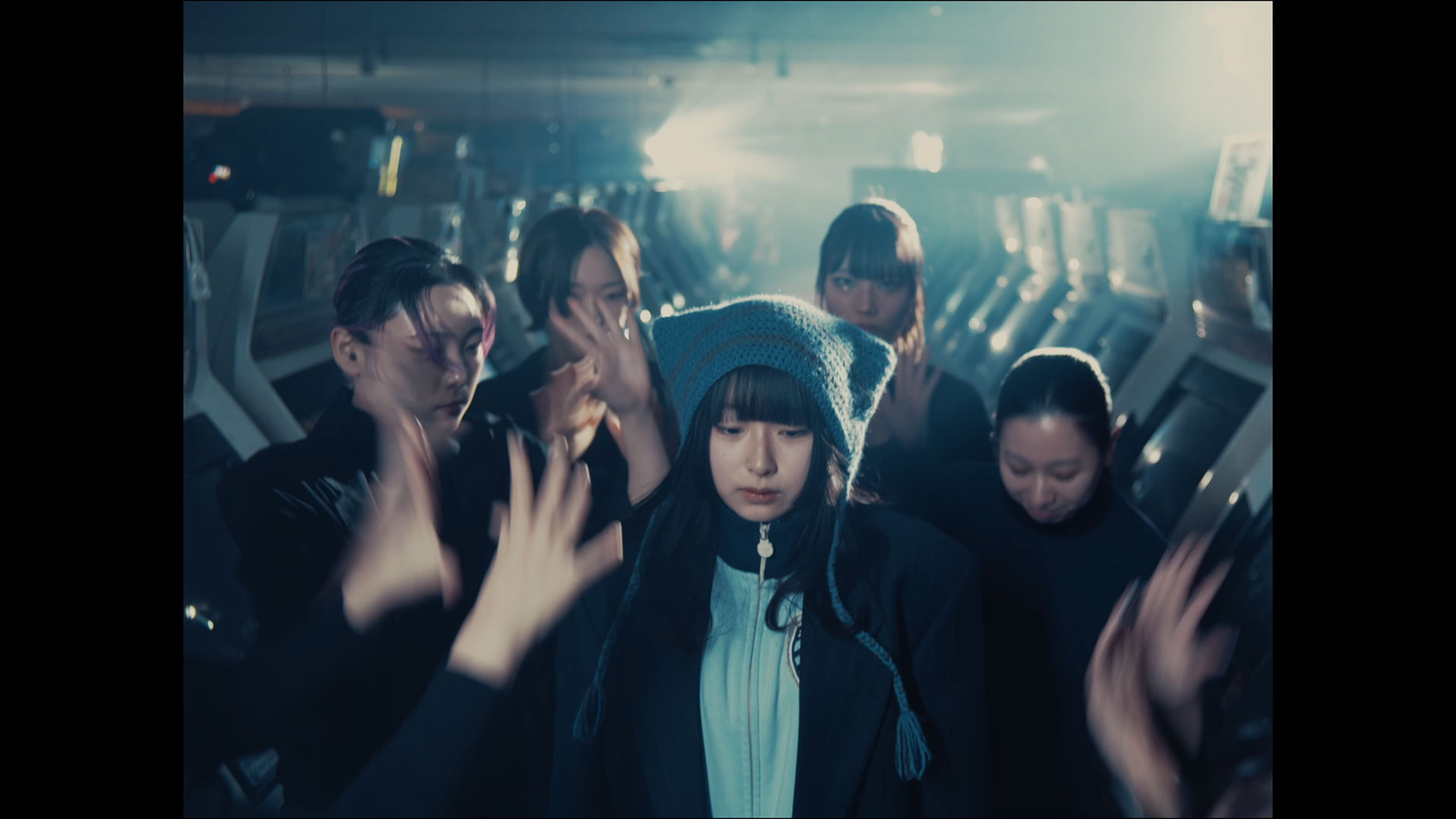 CLAN QUEEN「サーチライト」｜WORKS｜P.I.C.S.